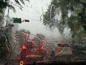 Heavy rain leads to fatal car accident on I-55